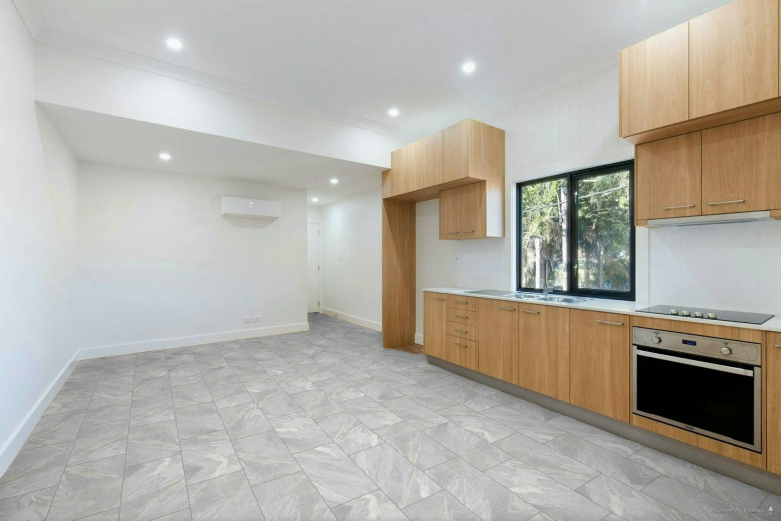 Capri 12x24” Light Grey | Demolive