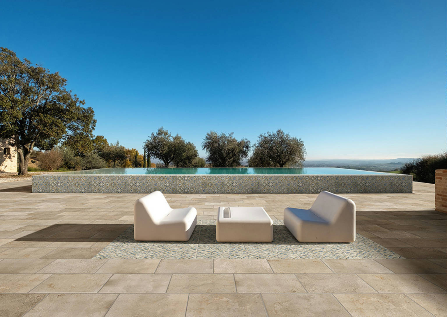 Elevation Byblos Beige 24x36 | Demolive